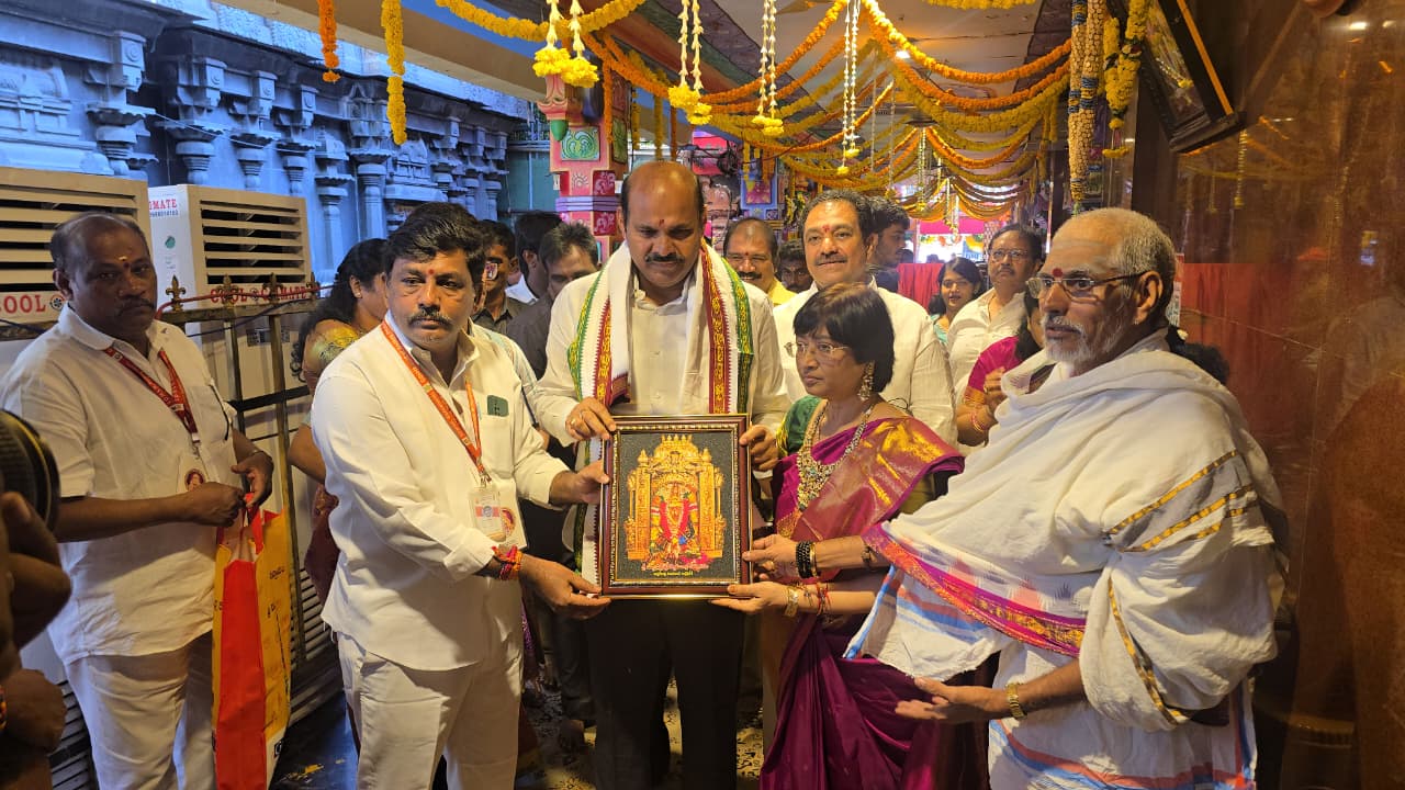 రాష్ట్ర సమాచార, పౌర సంబంధాలు, గృహ నిర్మాణ శాఖ మంత్రి కొలుసు పార్థసారథి