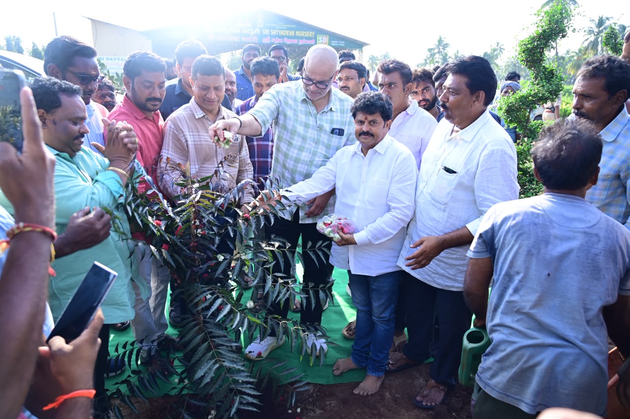 రాష్ట్రాన్ని పచ్చదనంతో సస్యశ్యామలం చేద్దాం హరిత ఆంధ్రప్రదేశ్‌ నిర్మాణానికి కడియం నర్సరీ రైతుల భాగస్వామ్యం ఎంతో కీలకం