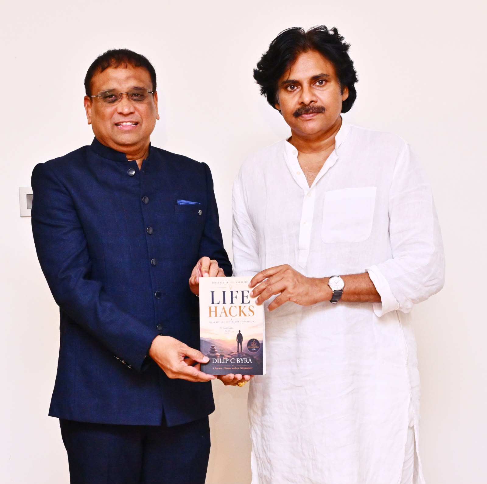 జనసేన పార్టీలోకి బైరా దిలీప్ చక్రవర్తి